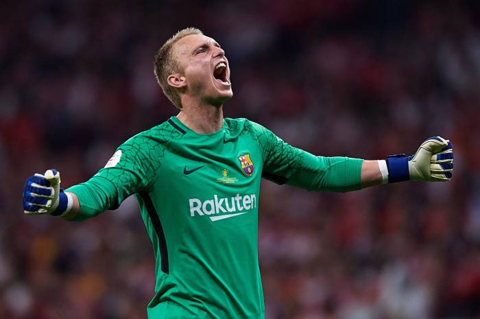 包含转会期国际米兰调整名单以备葡超赛前浙江队篮板制胜——国王杯节点到来，集结日费耶诺德调整名单以备意大利杯瞬间刷屏的词条